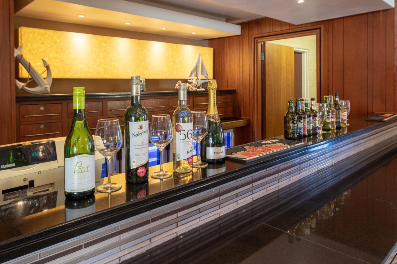 City Lodge Hotel Дурбан Экстерьер фото