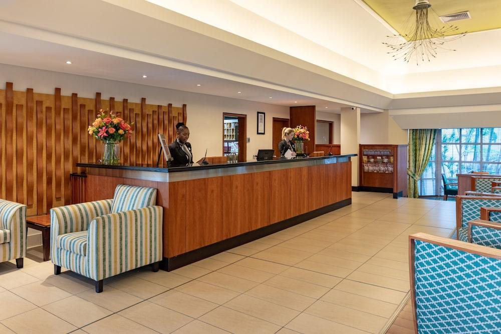 City Lodge Hotel Дурбан Экстерьер фото